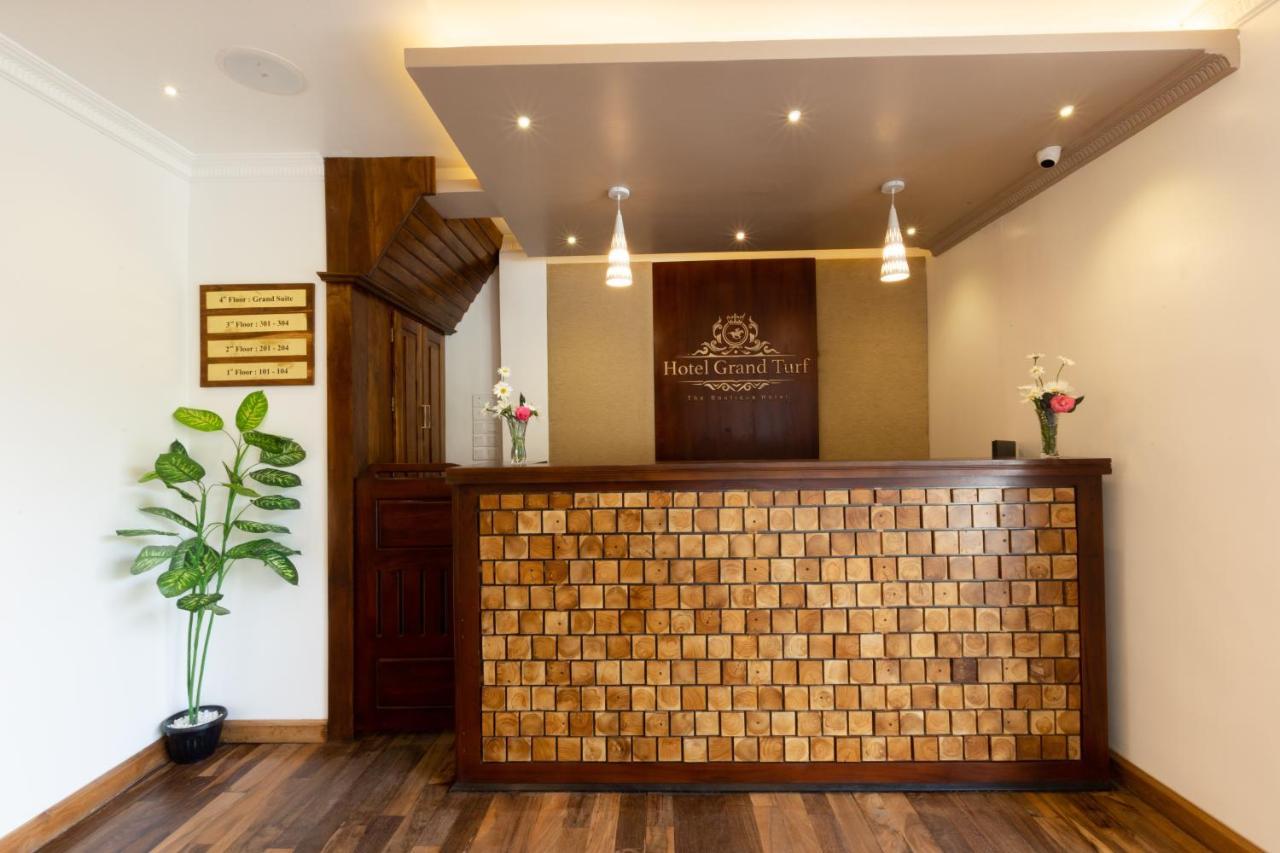 נוארה אליה Hotel Grand Turf מראה חיצוני תמונה