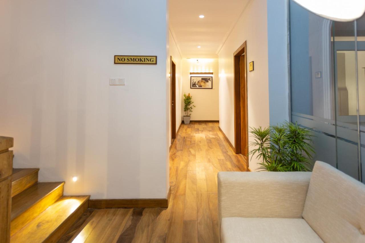 נוארה אליה Hotel Grand Turf מראה חיצוני תמונה